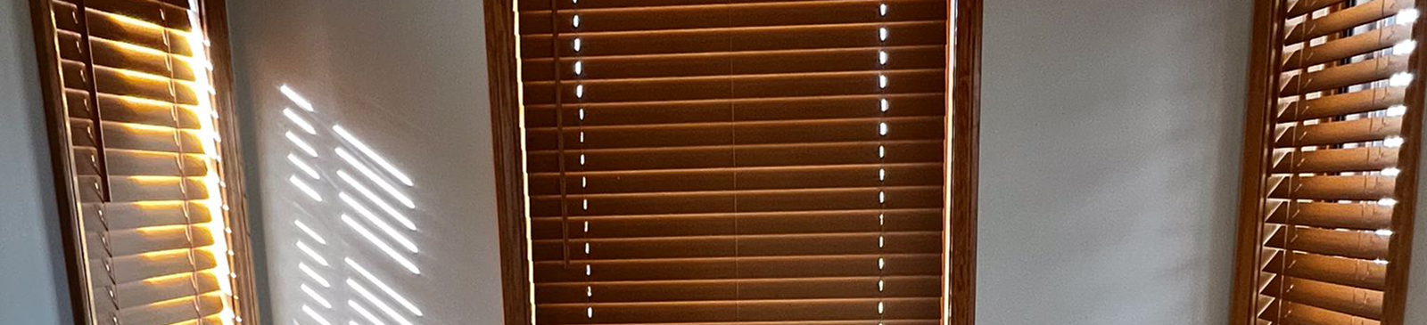 Faux Wood Blinds for Den Room in Thousand Oaks